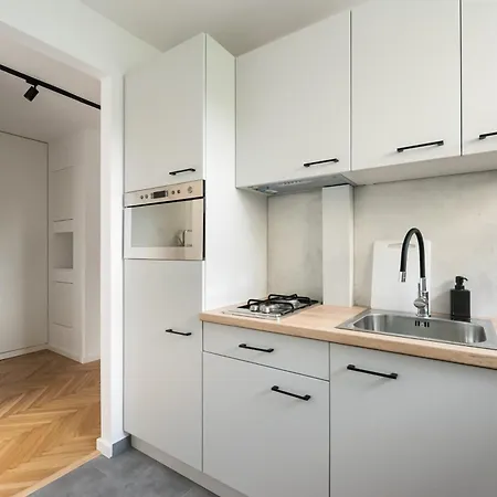 Nowa Praga Standard شقة وارسو