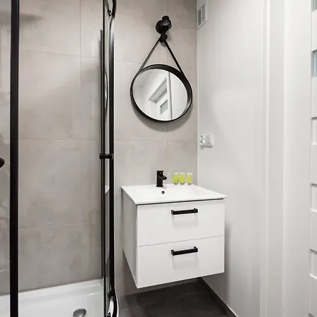 Nowa Praga Standard By Bookinghost * Varsavia